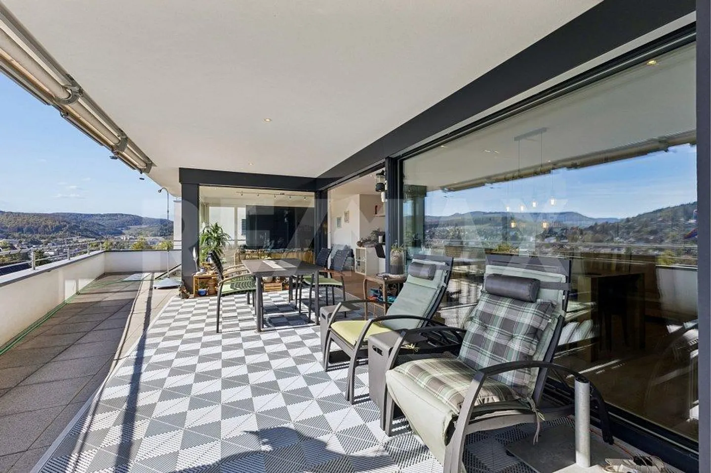 Living with a View - Exclusive Terrace Apartment in a Privileged Sunny Location - Photo 7 of 13