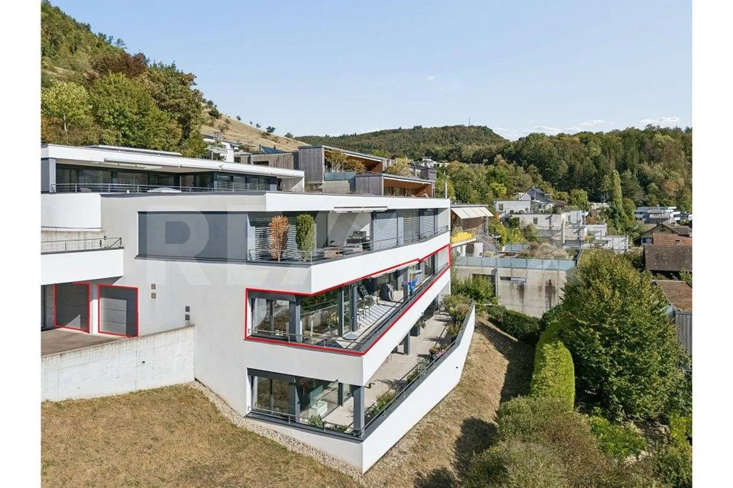 Living with a View - Exclusive Terrace Apartment in a Privileged Sunny Location - Photo 9 of 13