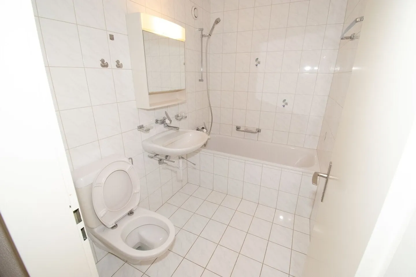 Central and yet in the green - Photo 9 of 12