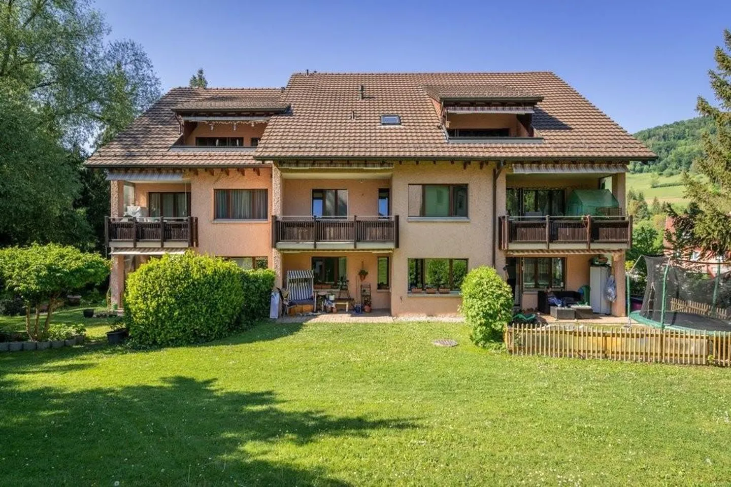 RENT WITHOUT DEPOSIT - Penthouse in a green environment - Photo 1 of 12