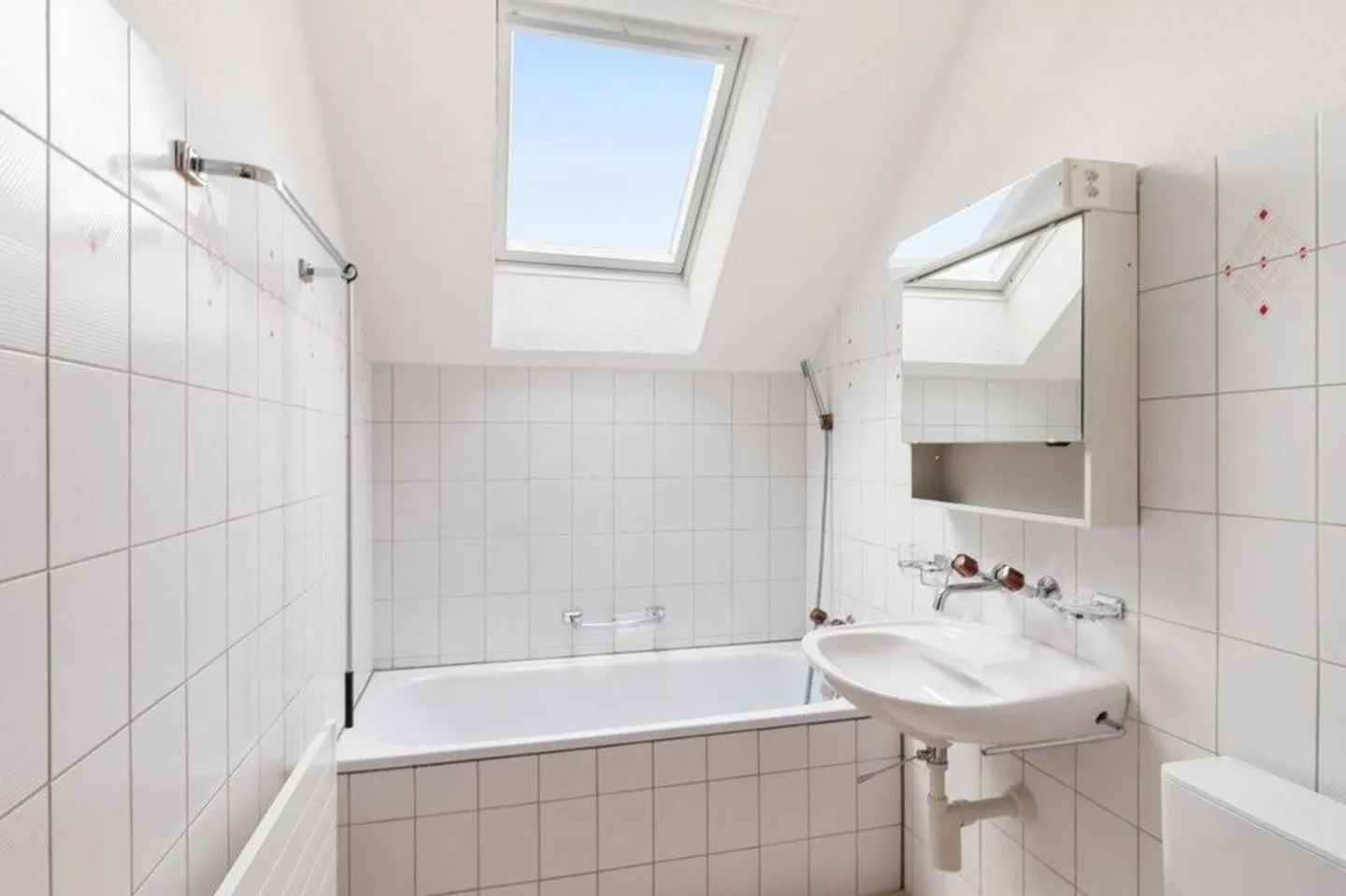 RENT WITHOUT DEPOSIT - Penthouse in a green environment - Photo 4 of 12