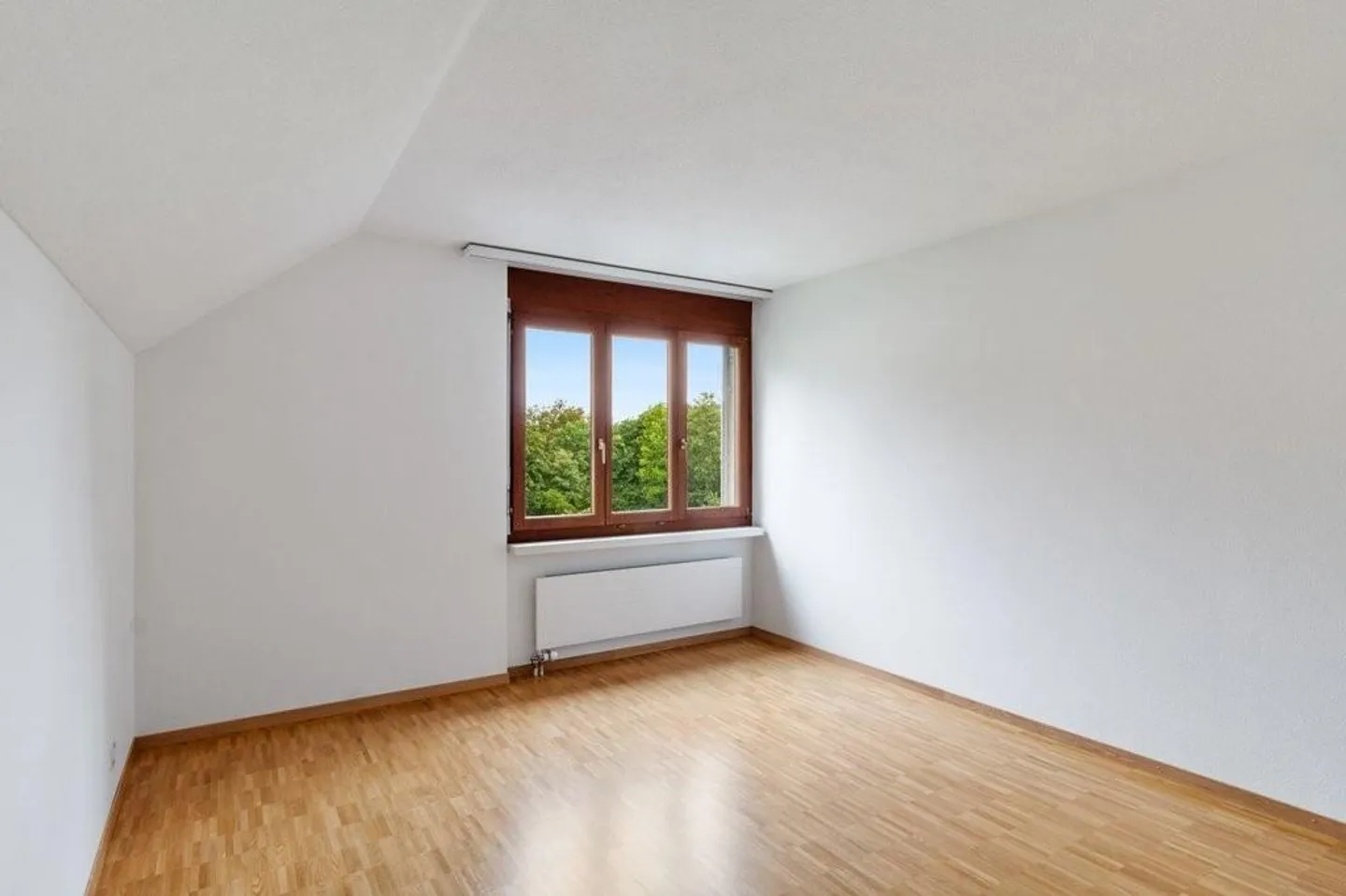 RENT WITHOUT DEPOSIT - Penthouse in a green environment - Photo 10 of 12