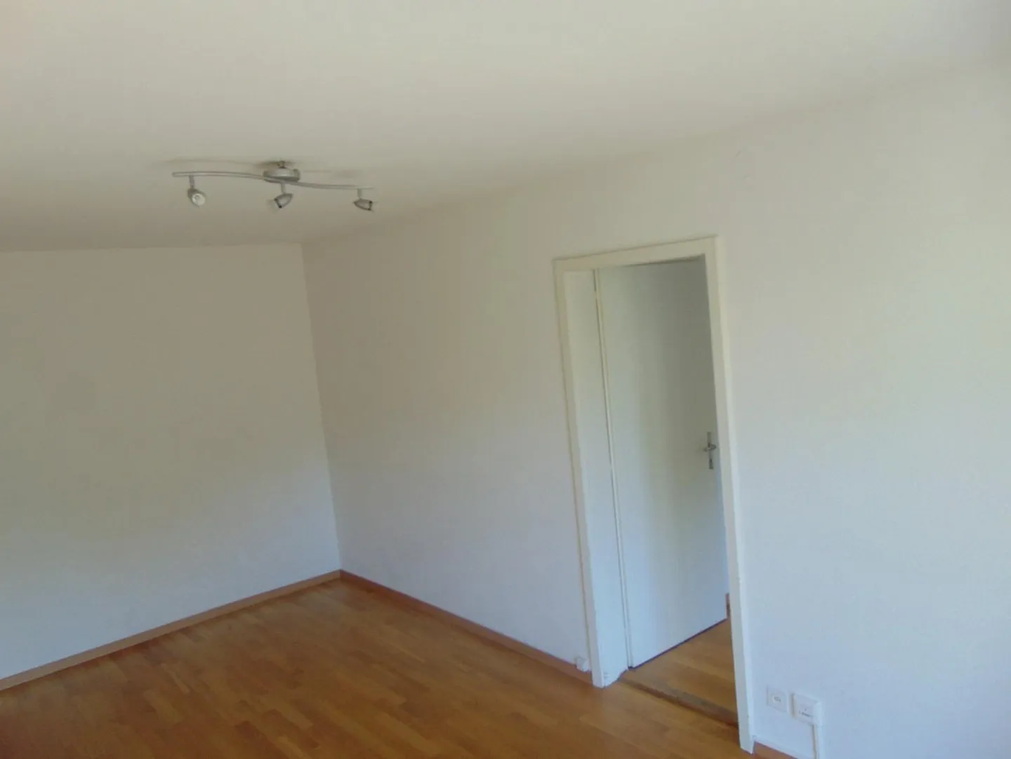 Magnifico appartamento di 2 stanze a Ecublens - Foto 3 di 10