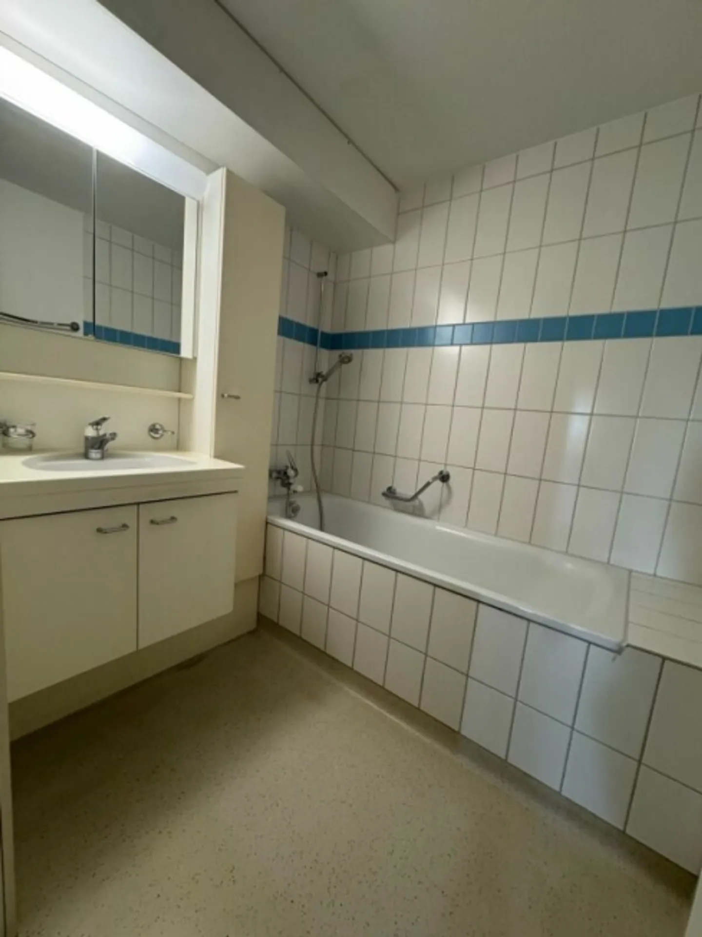 Appartamento in affitto - Foto 3 di 10