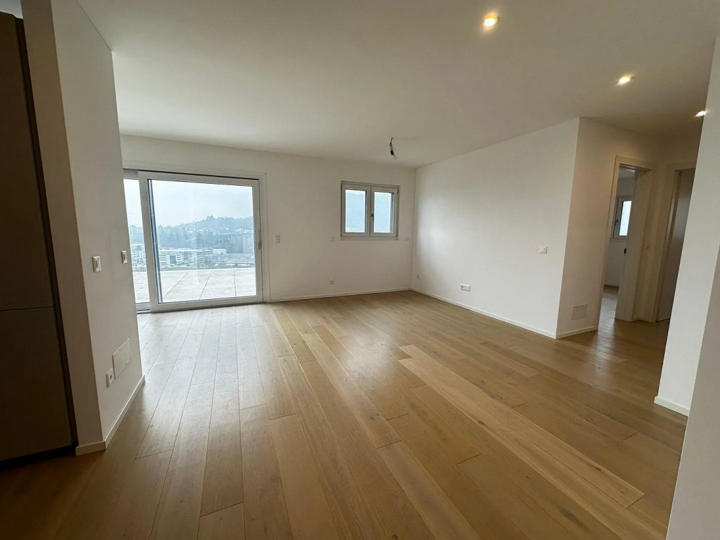 3.5 Zimmer im obersten Stock mit Panoramaterrasse - Foto 1 von 13