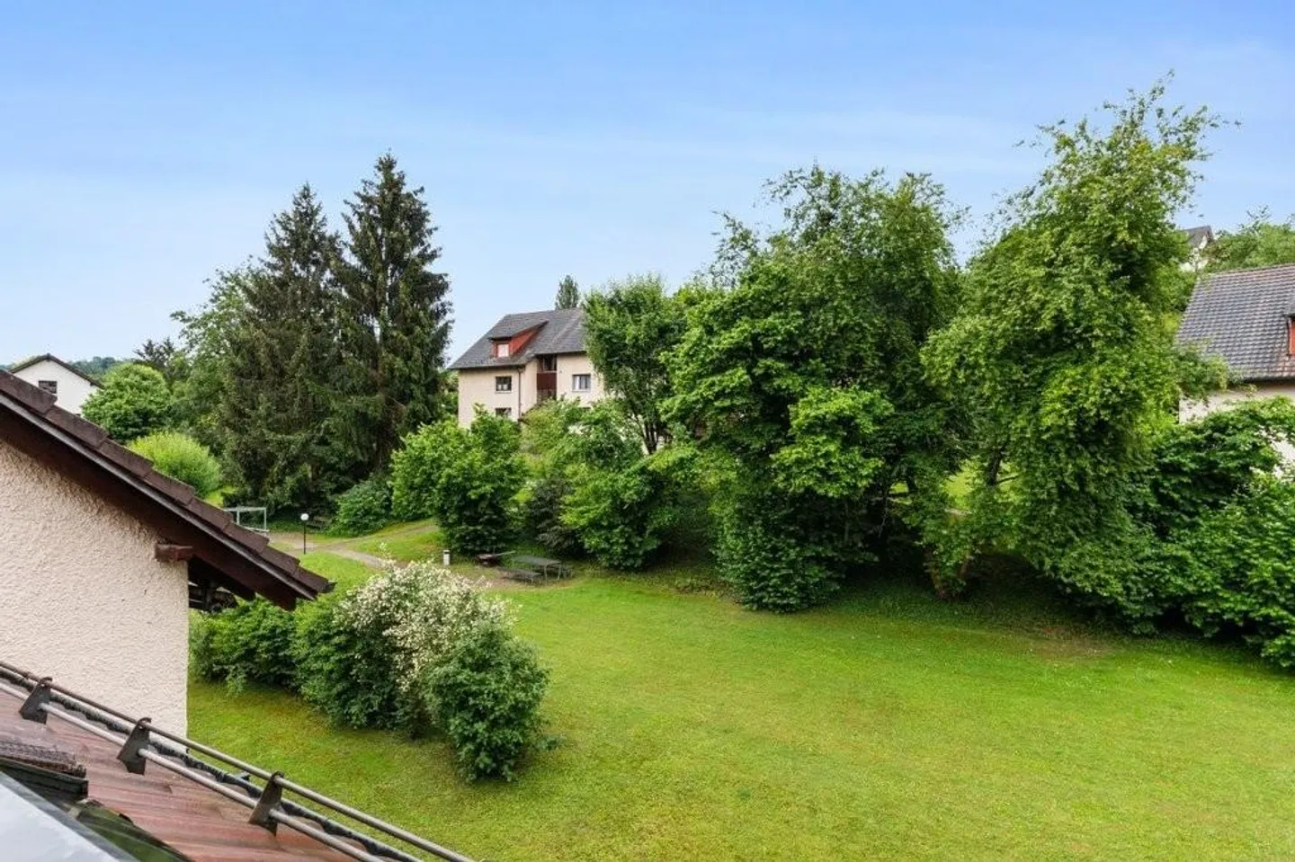 RENT WITHOUT DEPOSIT - Penthouse in a green environment - Photo 9 of 12