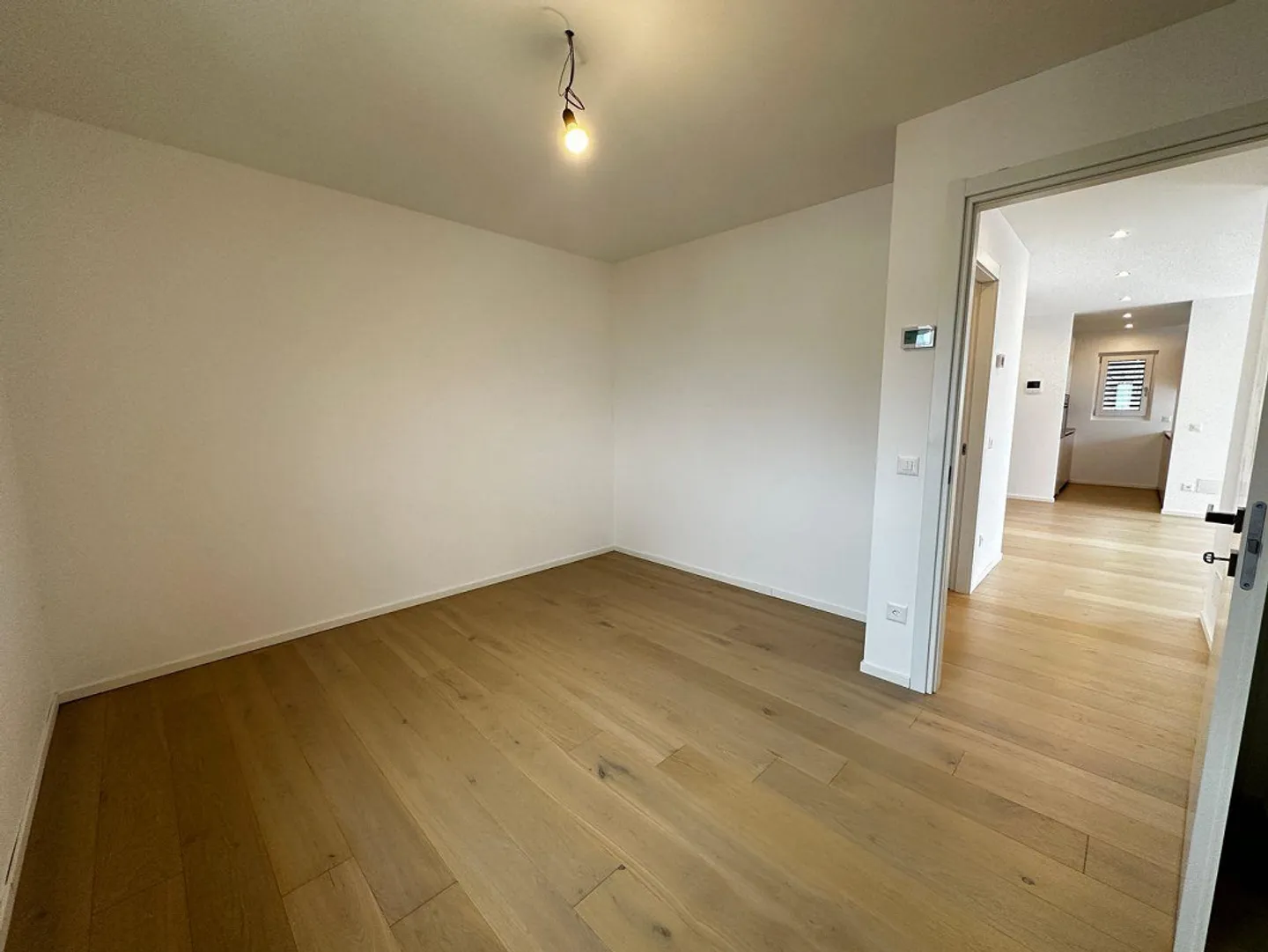 3.5 Zimmer im obersten Stock mit Panoramaterrasse - Foto 11 von 13