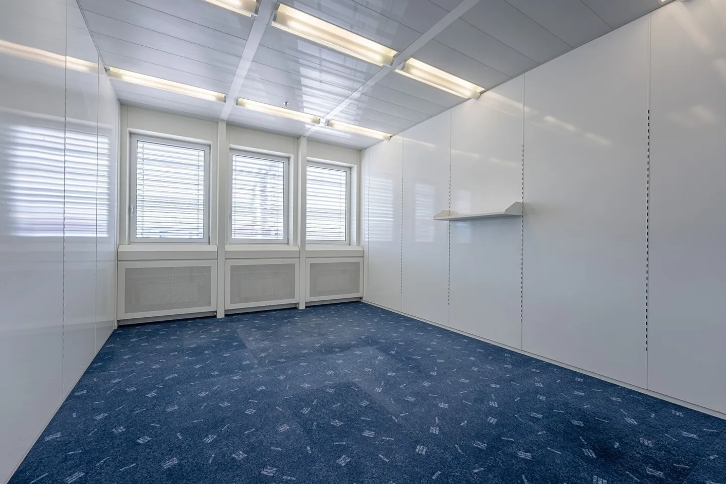 ENDLICH GENUG PLATZ FÜR IHRE FIRMA - attraktive Bürofläche wartet auf SIE - Foto 2 von 11