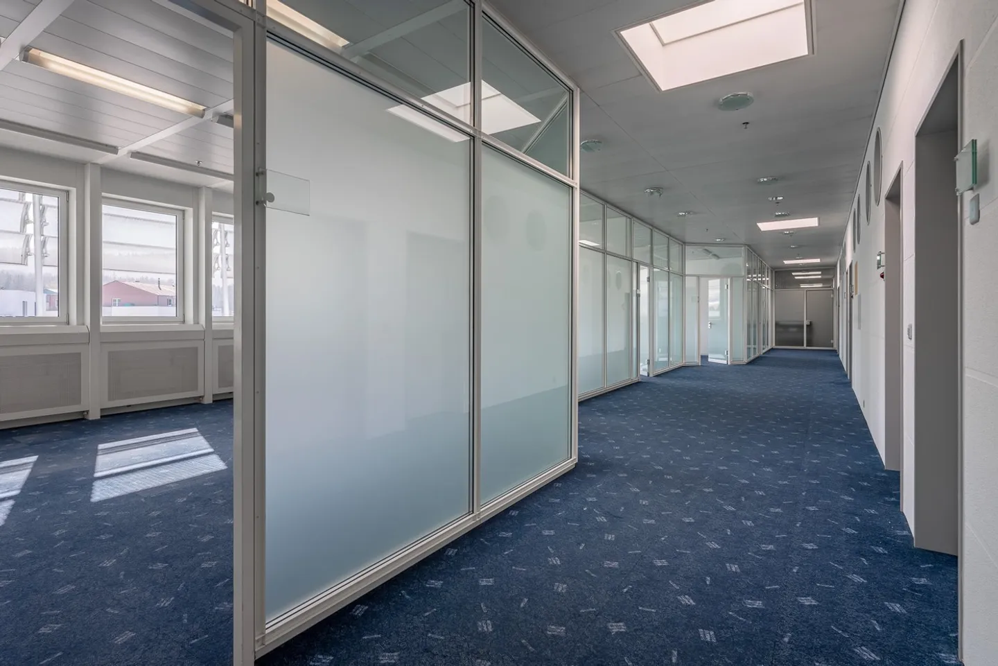 ENDLICH GENUG PLATZ FÜR IHRE FIRMA - attraktive Bürofläche wartet auf SIE - Foto 3 von 11