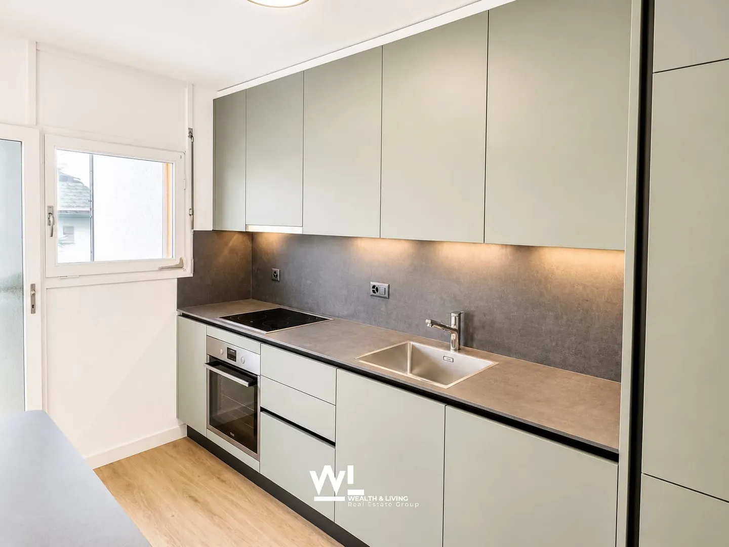 Bright Apartment with Garden in Ascona - Photo 3 of 13