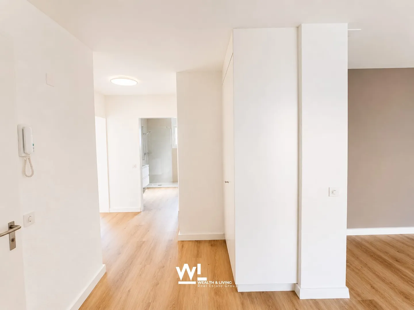 Bright Apartment with Garden in Ascona - Photo 8 of 13
