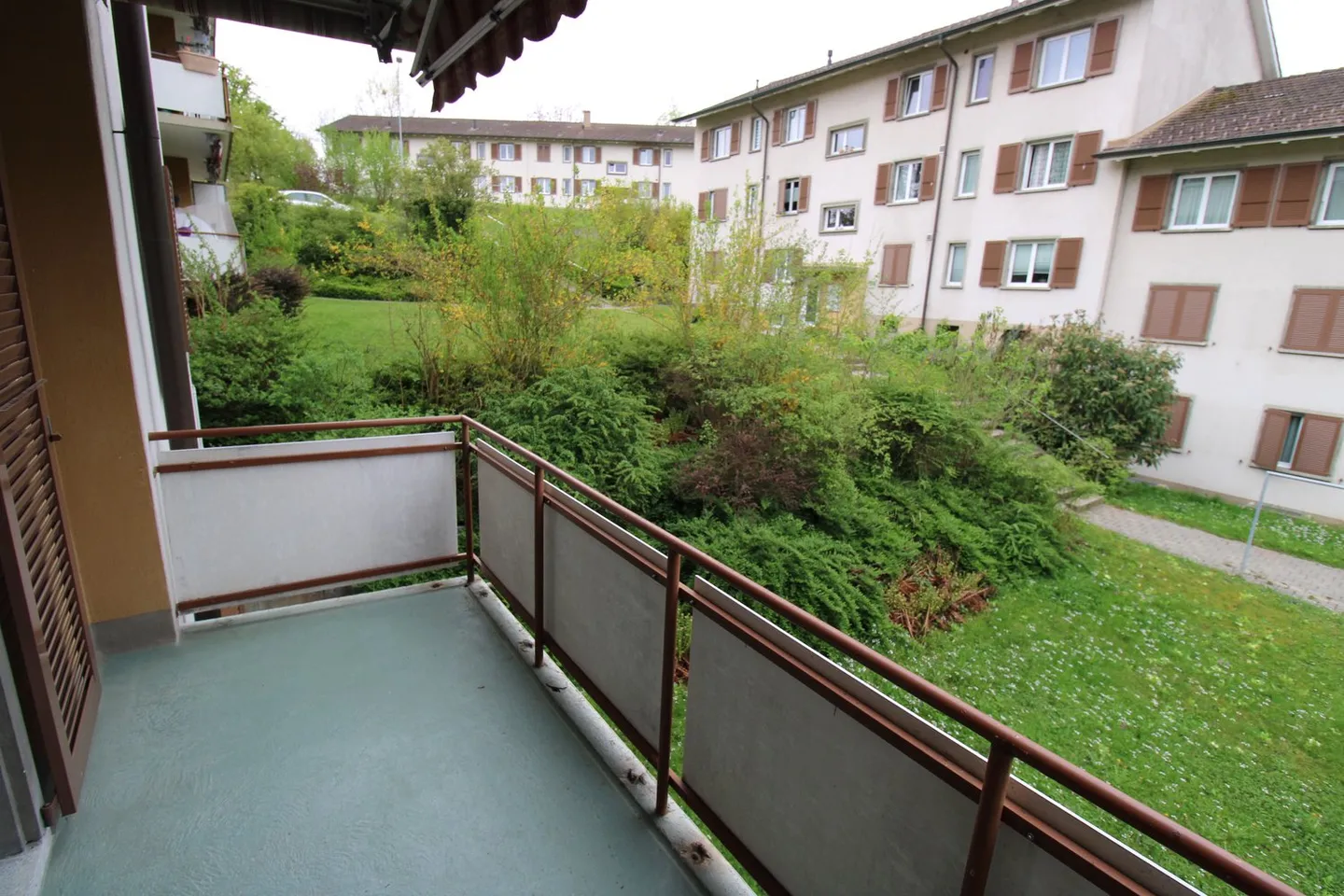 Charmante 4-Zimmer-Wohnung mit Balkon in Biel/Bienne - Foto 12 von 13