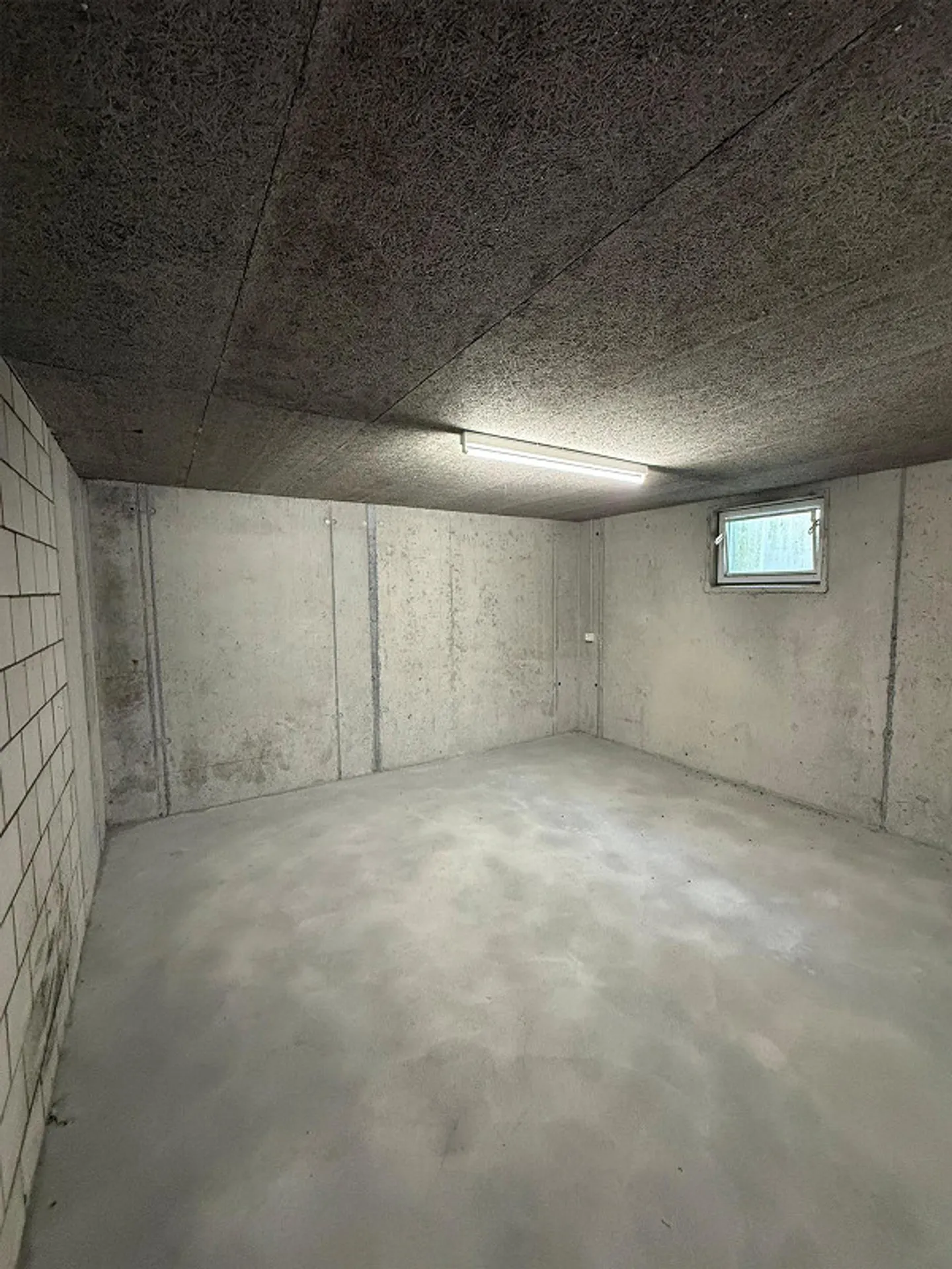 Espace de stockage pour plus de rangement à louer - Photo 1 sur 3
