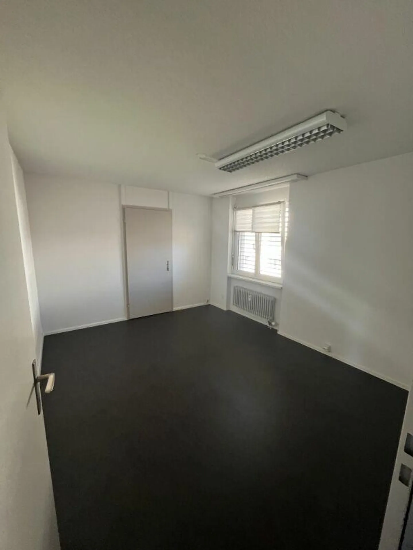 Spazioso appartamento in una posizione centrale - Foto 5 di 10