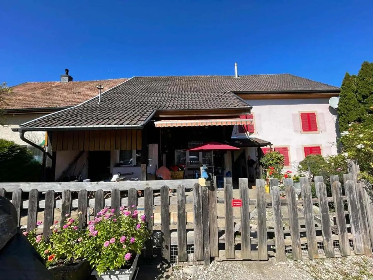 Charmantes Haus mit Garten - Foto 1 von 1