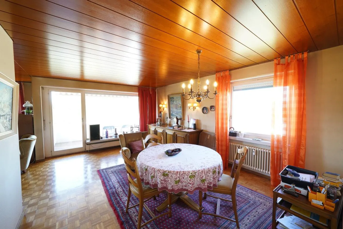Appartement 4 pièces central avec ascenseur - Photo 4 sur 8