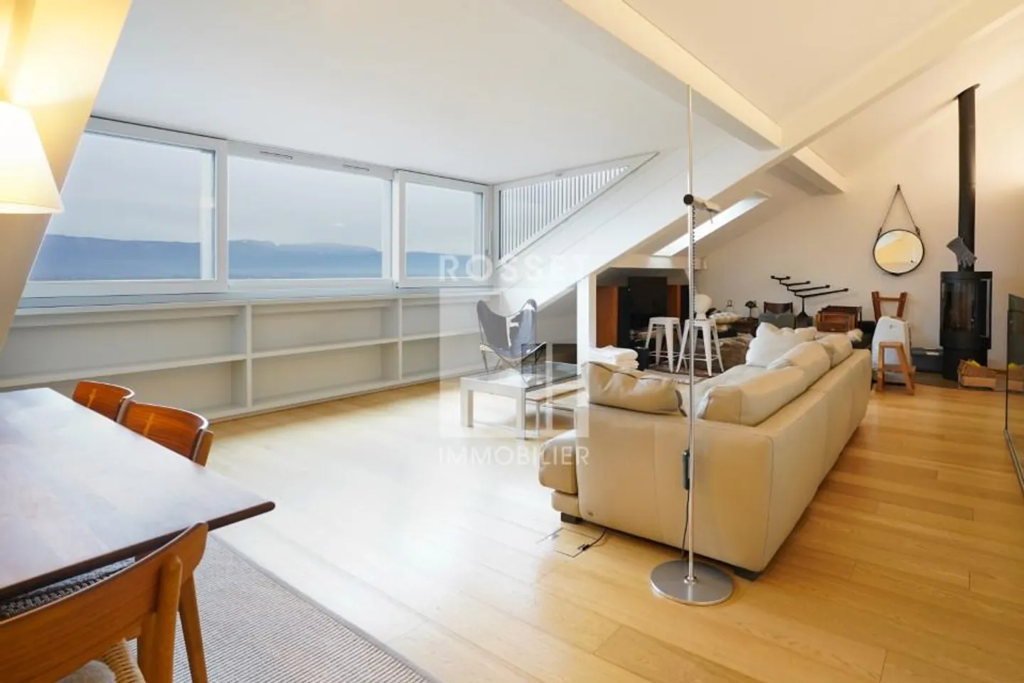 Bellissimo appartamento duplex di 5 stanze al 3° piano - Foto 3 di 9