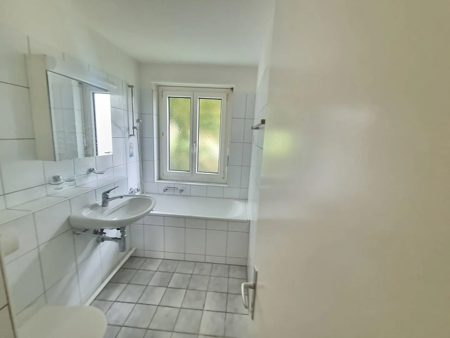 Helle Wohnung mit Balkon - Foto 3 von 7
