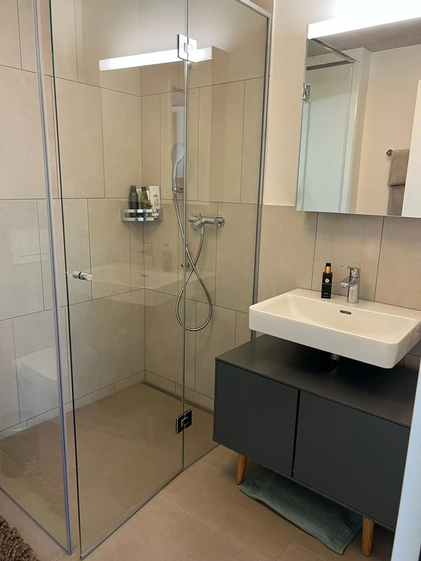 Modernes Neubauapartment zentral - Foto 9 von 13