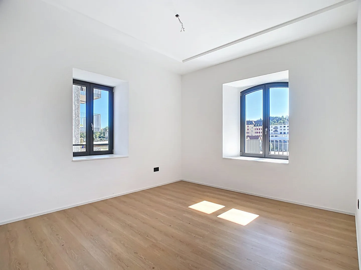 Wohnung mit Rahmen 3.5 Zimmer mit Balkon - Foto 8 von 12