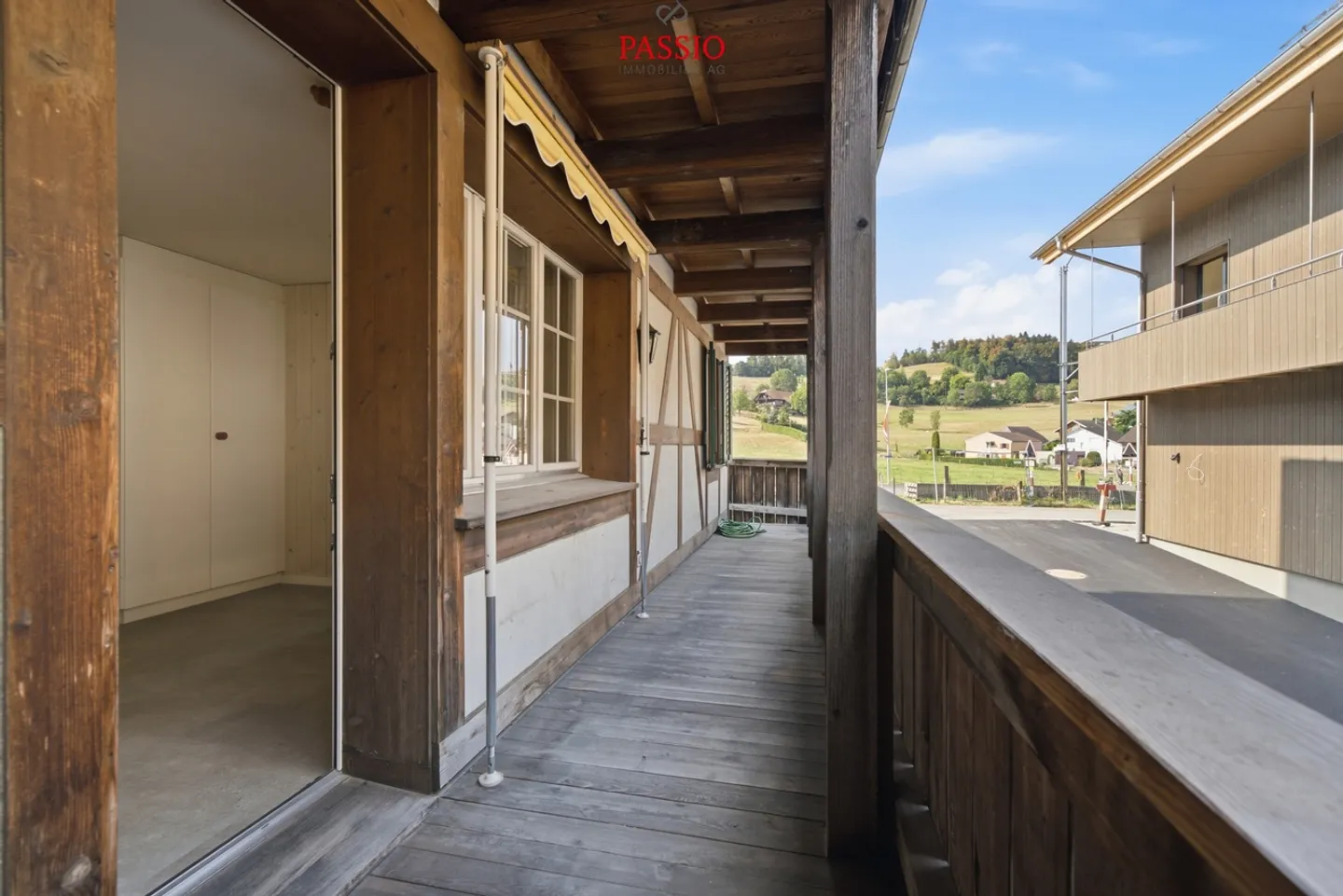 Vivre avec le charme historique, balcon et jardin privé - Photo 2 sur 25