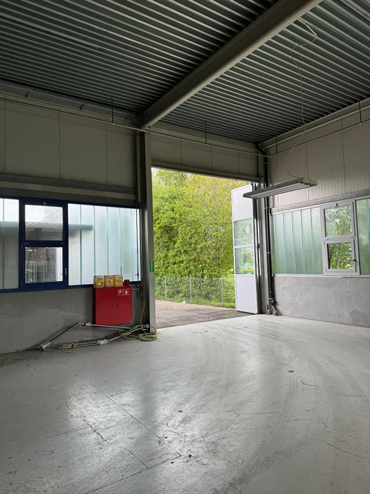 300 - 1000m² - nous avons l'espace dont votre entreprise a besoin ! - Photo 3 sur 4