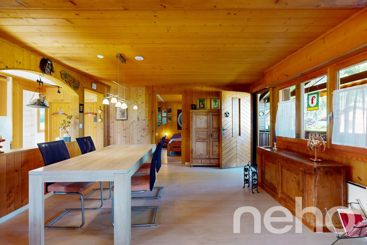 Chalet for sale - Photo 4 of 13