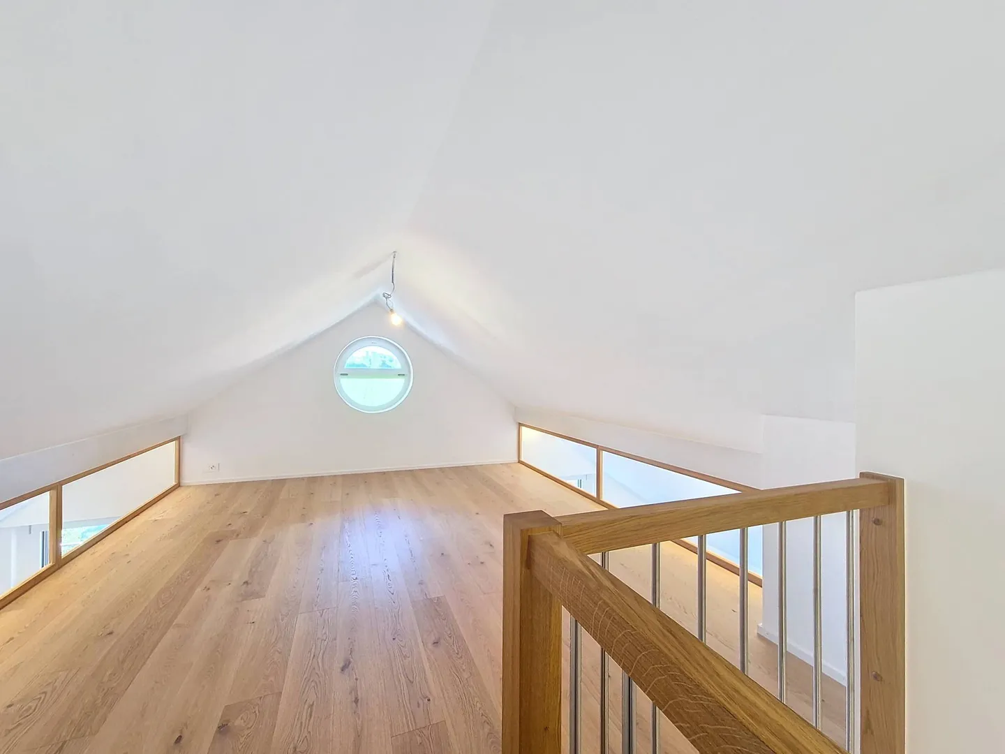 Duplex Elegante con Grande Balcone - Foto 4 di 11