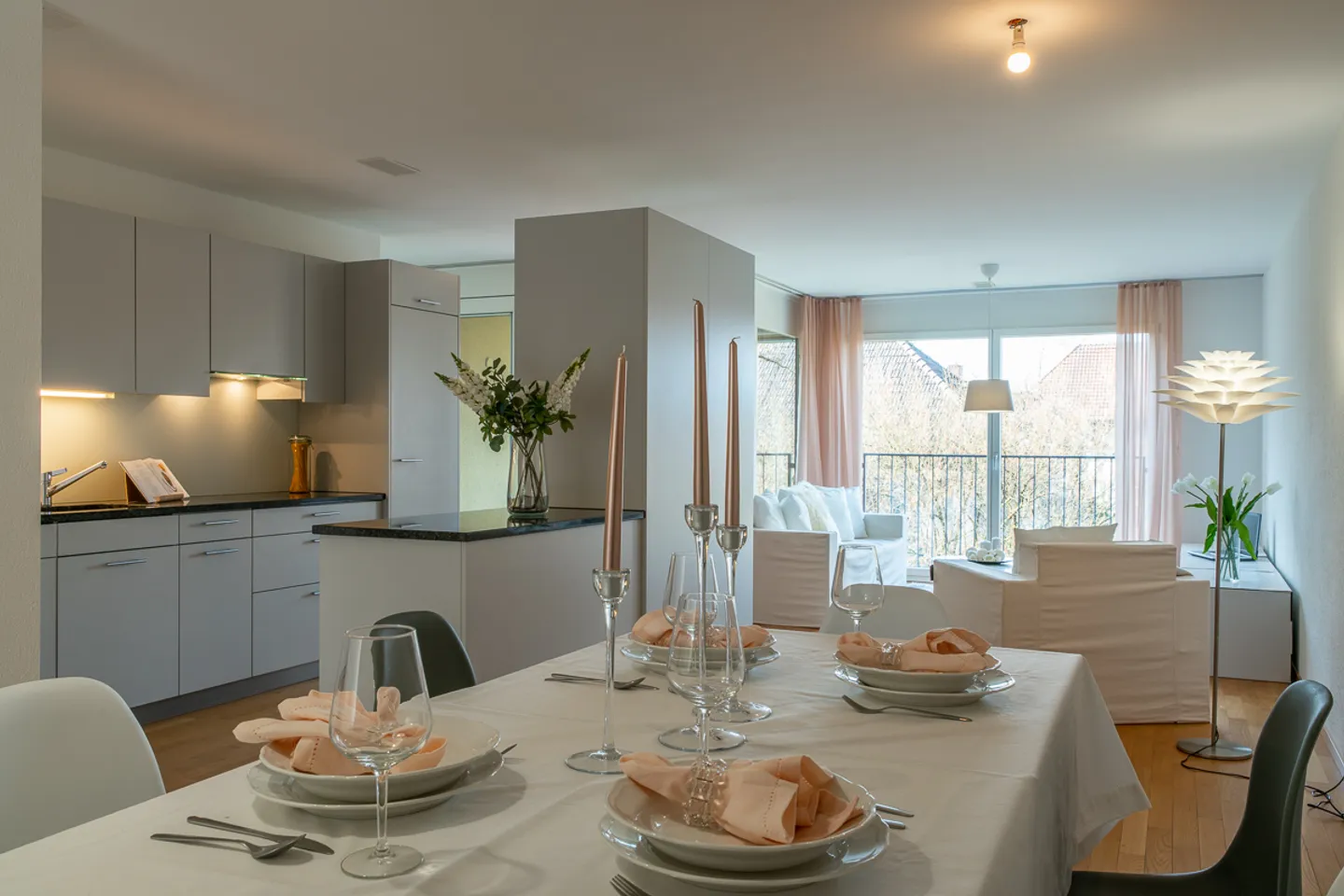 Apartment for rent - Photo 3 of 11