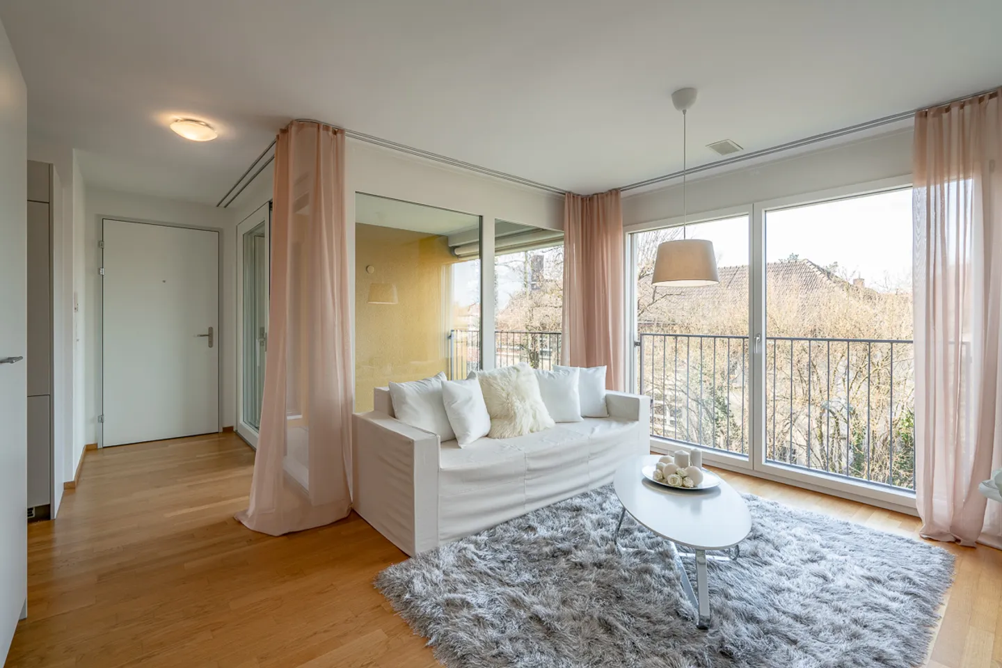 Apartment for rent - Photo 4 of 11