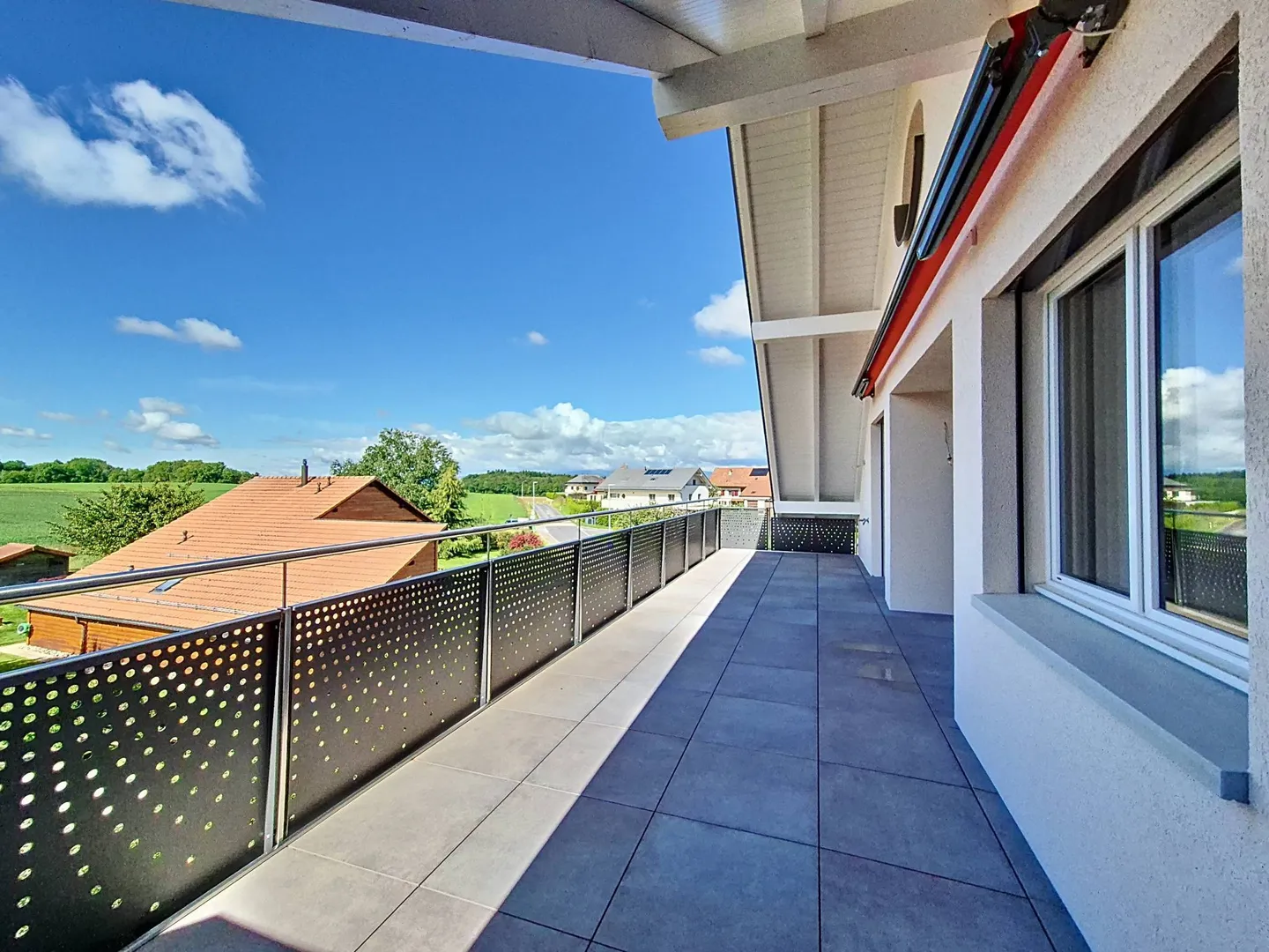 Duplex Elegante con Grande Balcone - Foto 5 di 11