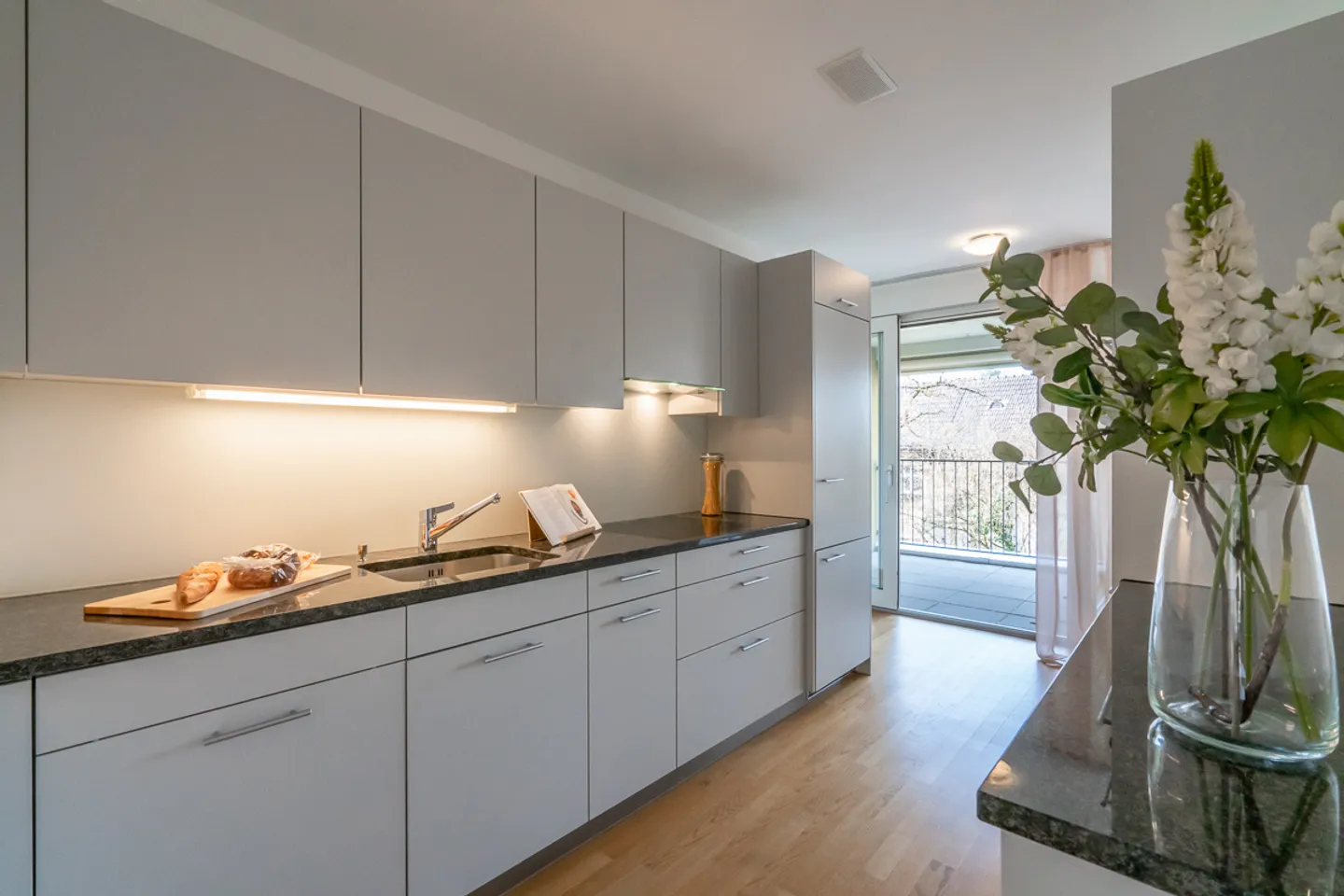 Apartment for rent - Photo 5 of 11