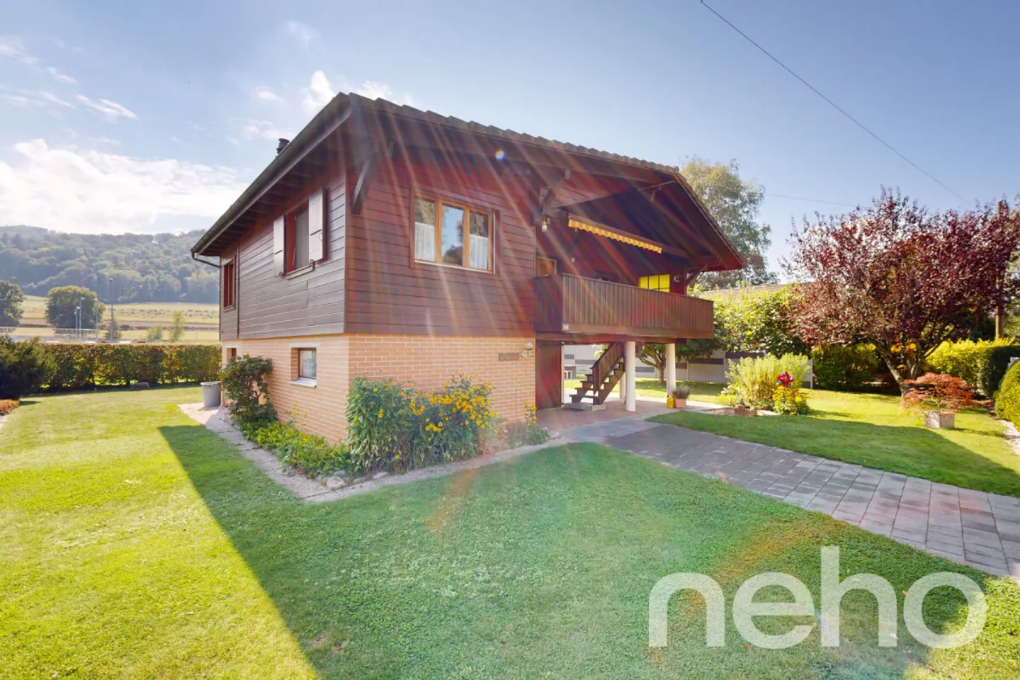 Chalet for sale - Photo 2 of 13