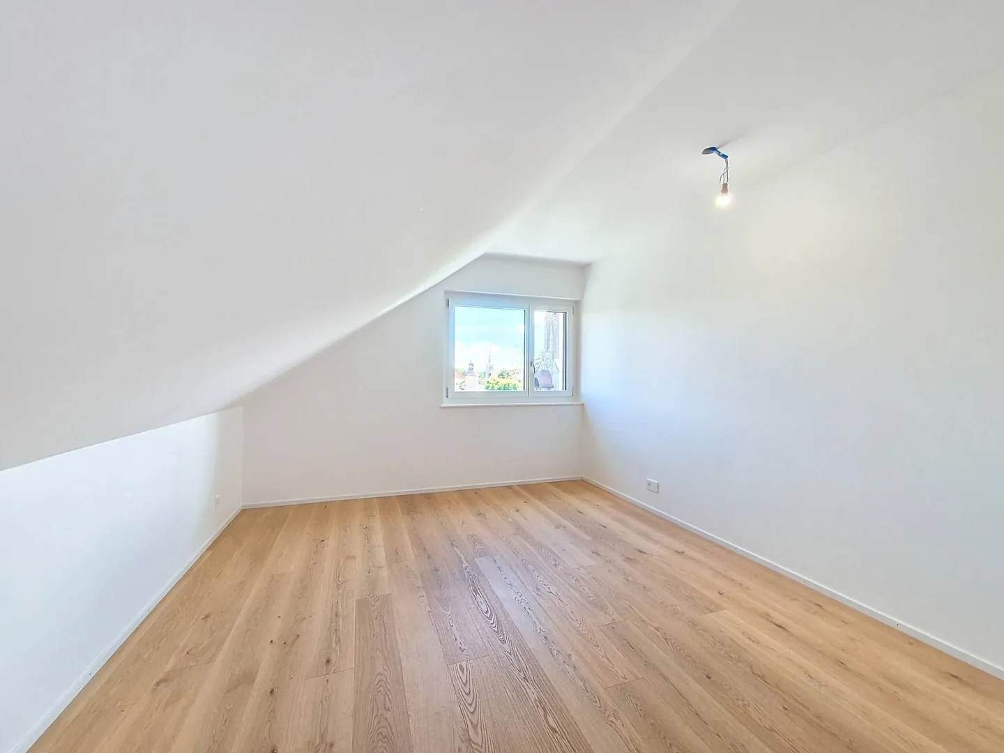 Duplex Elegante con Grande Balcone - Foto 6 di 11