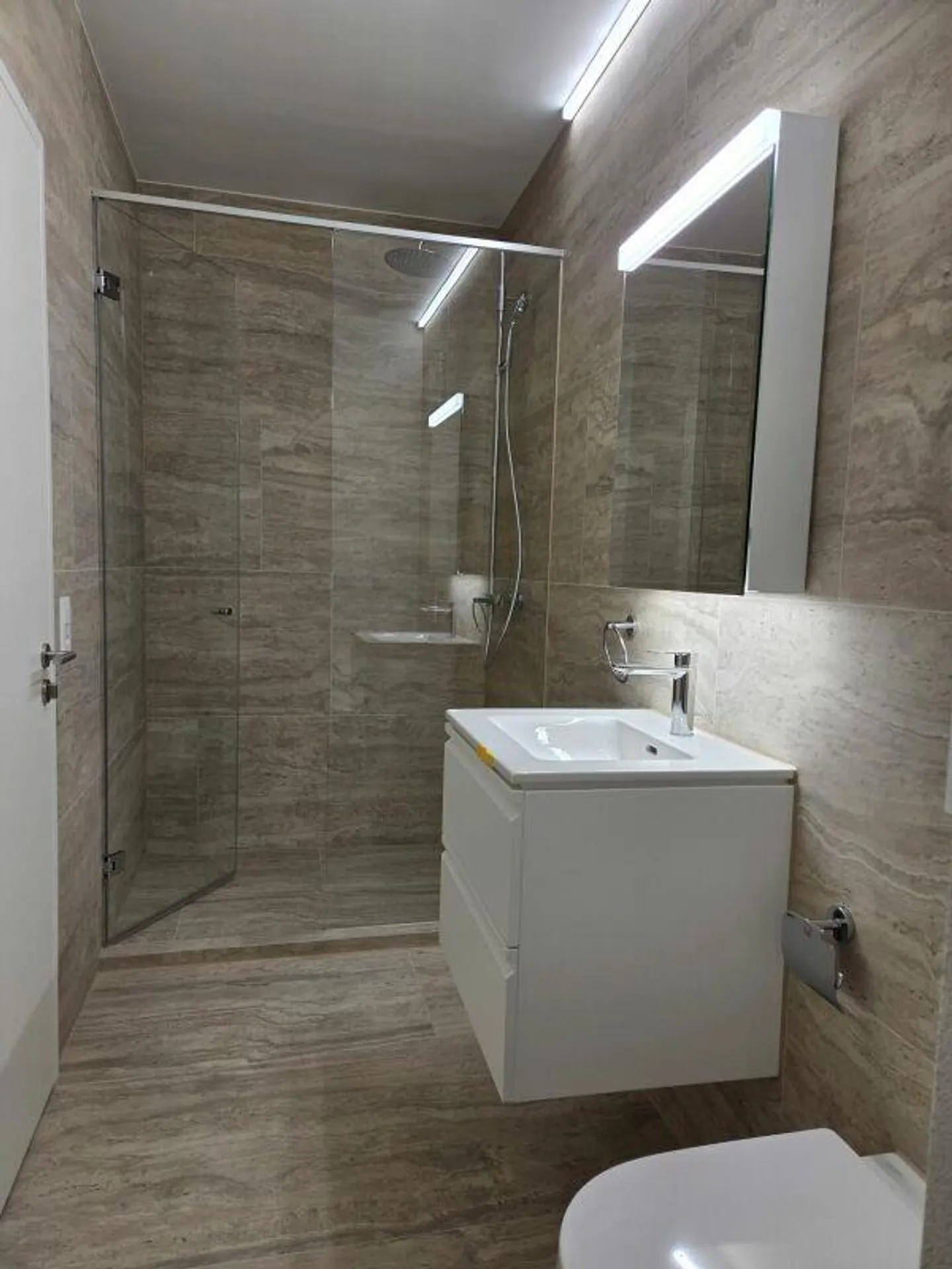 vielseitig nutzbare Loft-Wohnung / Gewerbe - Foto 18 von 21