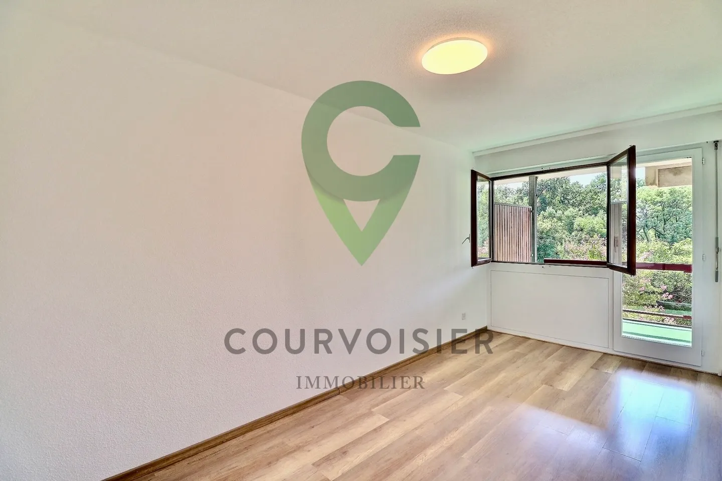 Duplex con 4,5 stanze e giardino - ambiente idilliaco e vicino a tutto - Foto 3 di 10