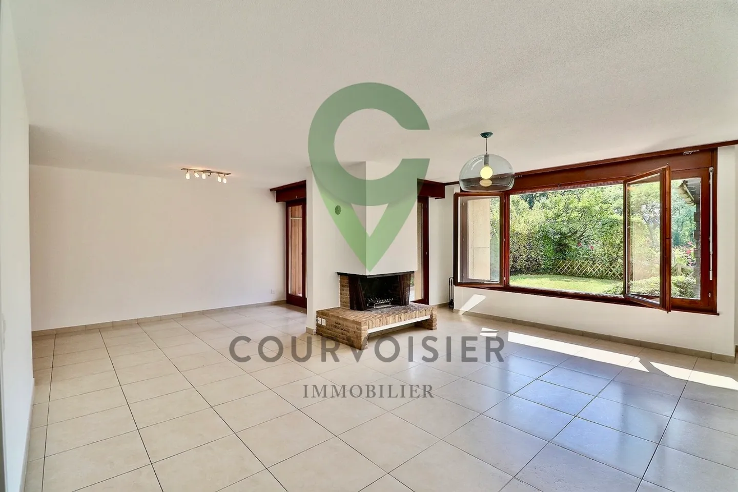 Duplex con 4,5 stanze e giardino - ambiente idilliaco e vicino a tutto - Foto 1 di 10