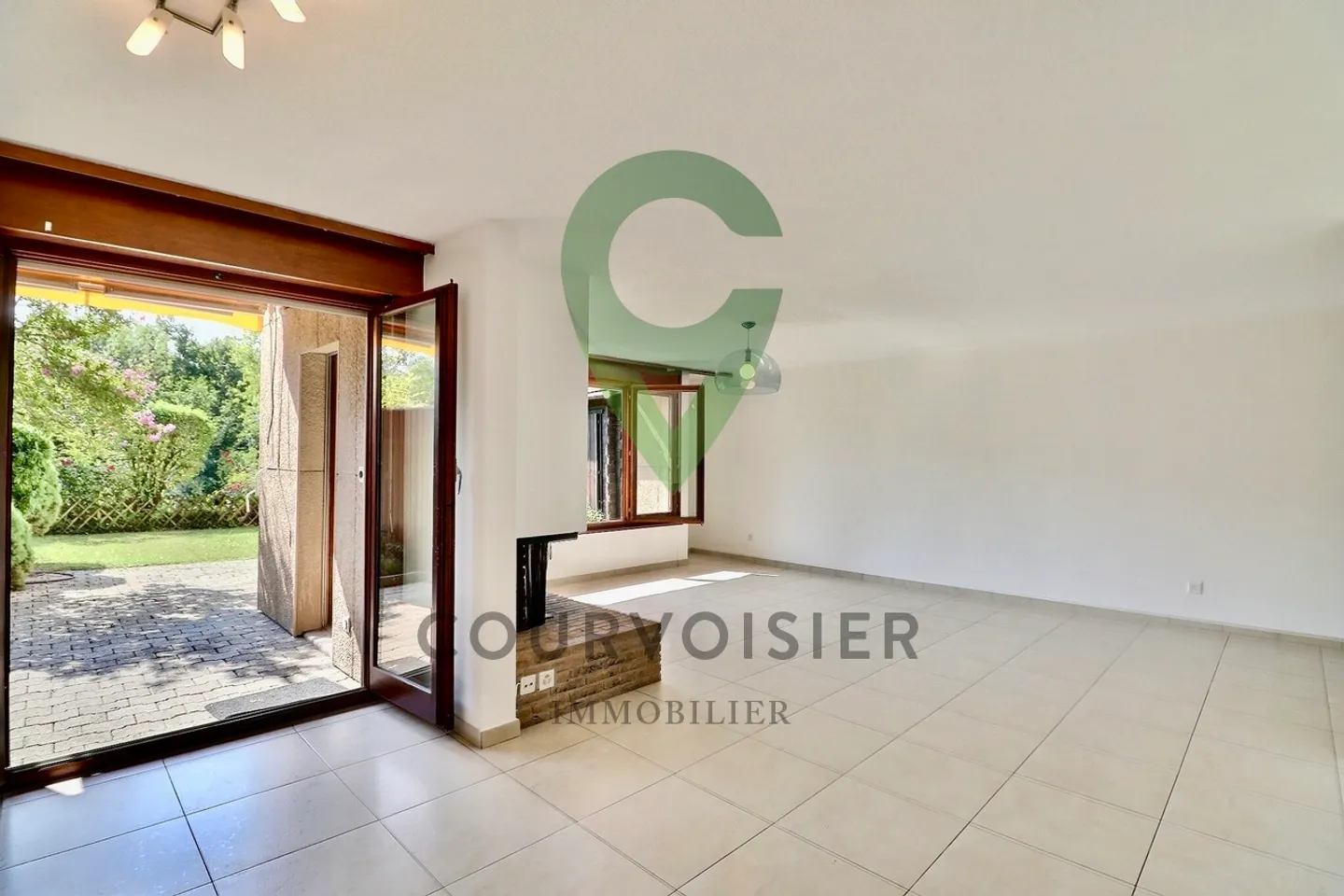 Duplex con 4,5 stanze e giardino - ambiente idilliaco e vicino a tutto - Foto 2 di 10