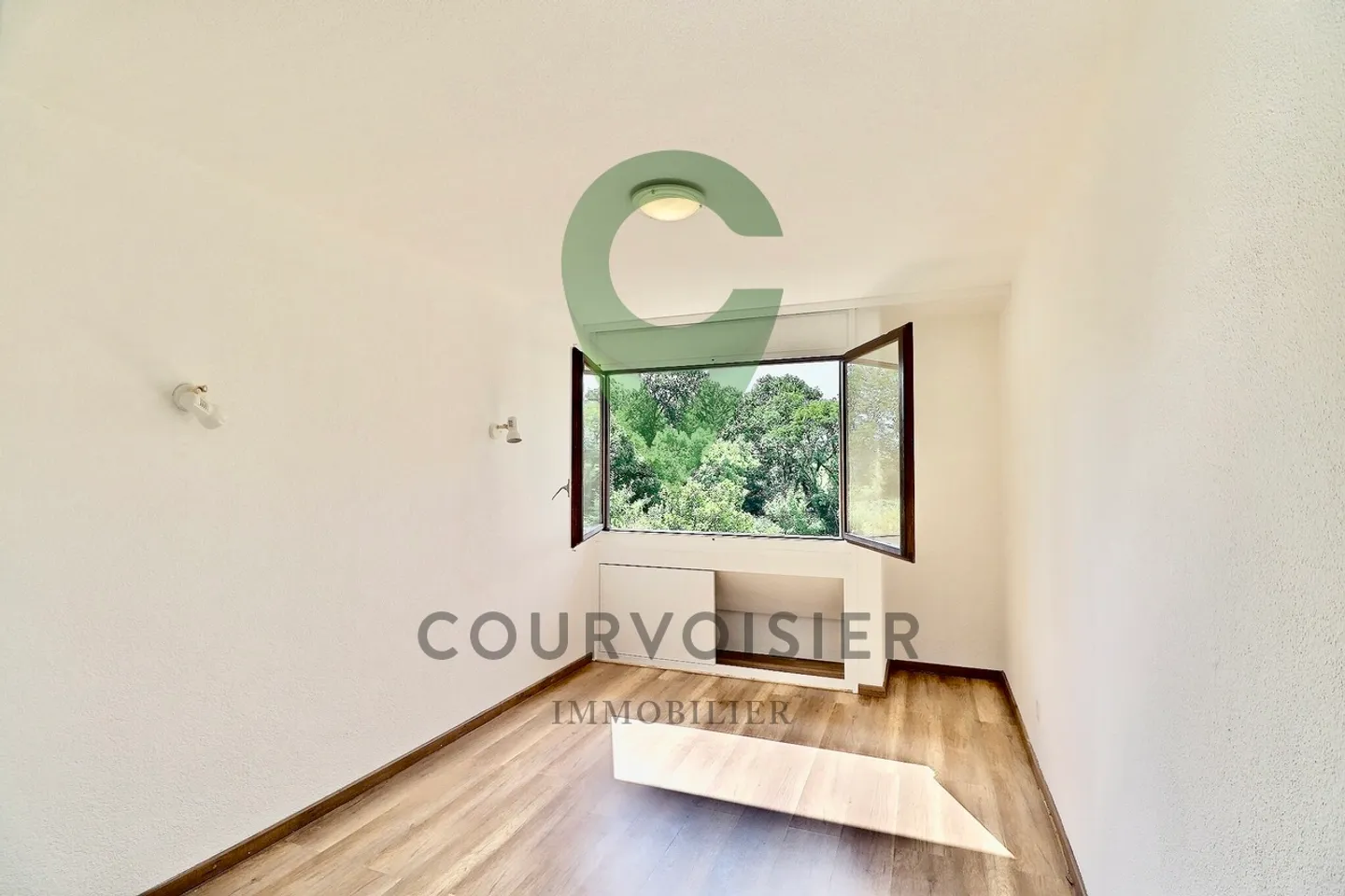 Duplex con 4,5 stanze e giardino - ambiente idilliaco e vicino a tutto - Foto 4 di 10