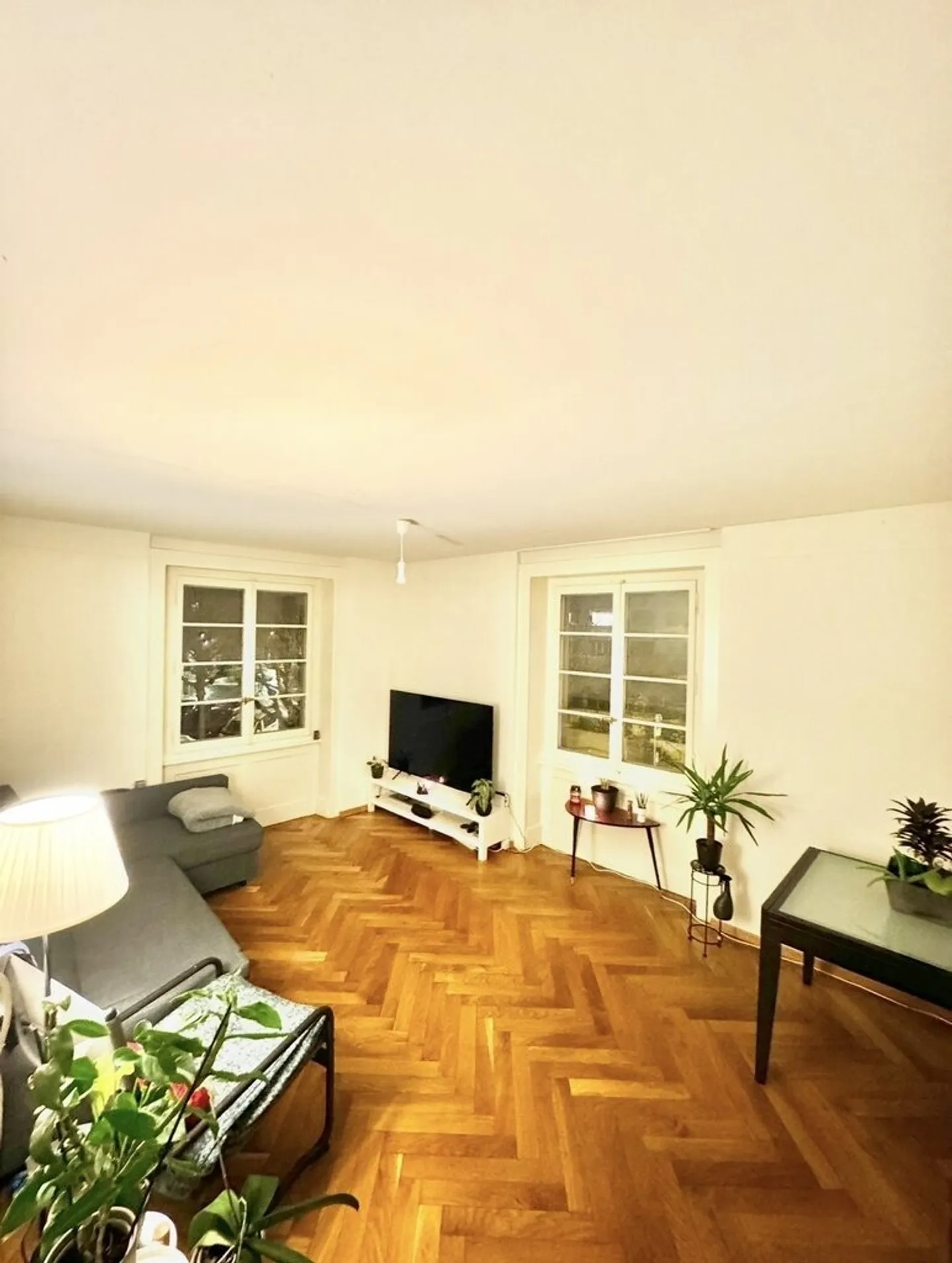 Schöne 2,5 Zimmer in Lausanne - Foto 2 von 8