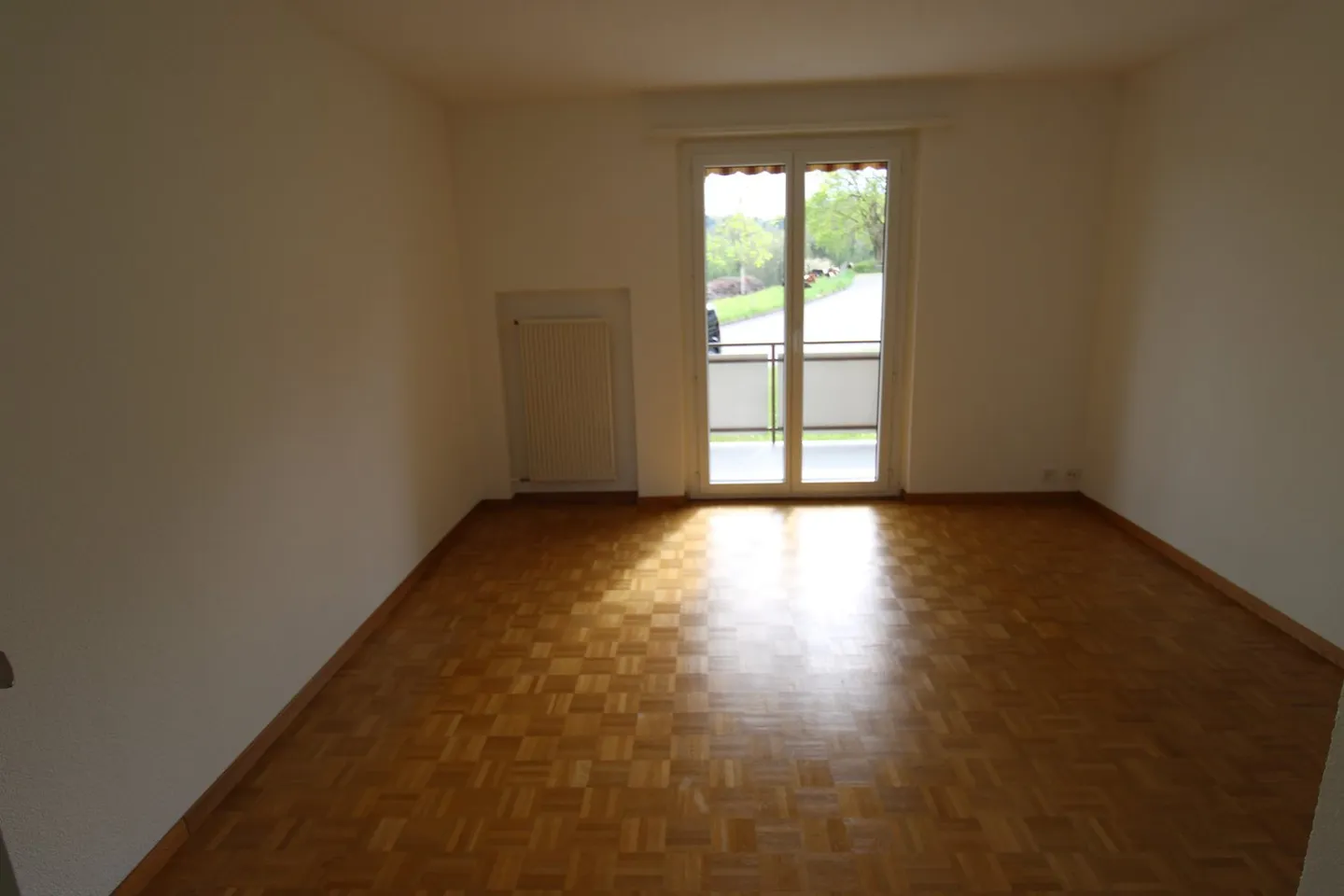 Charmante 3.5-Zimmer-Wohnung mit Balkon in Biel/Bienne - Foto 8 von 14