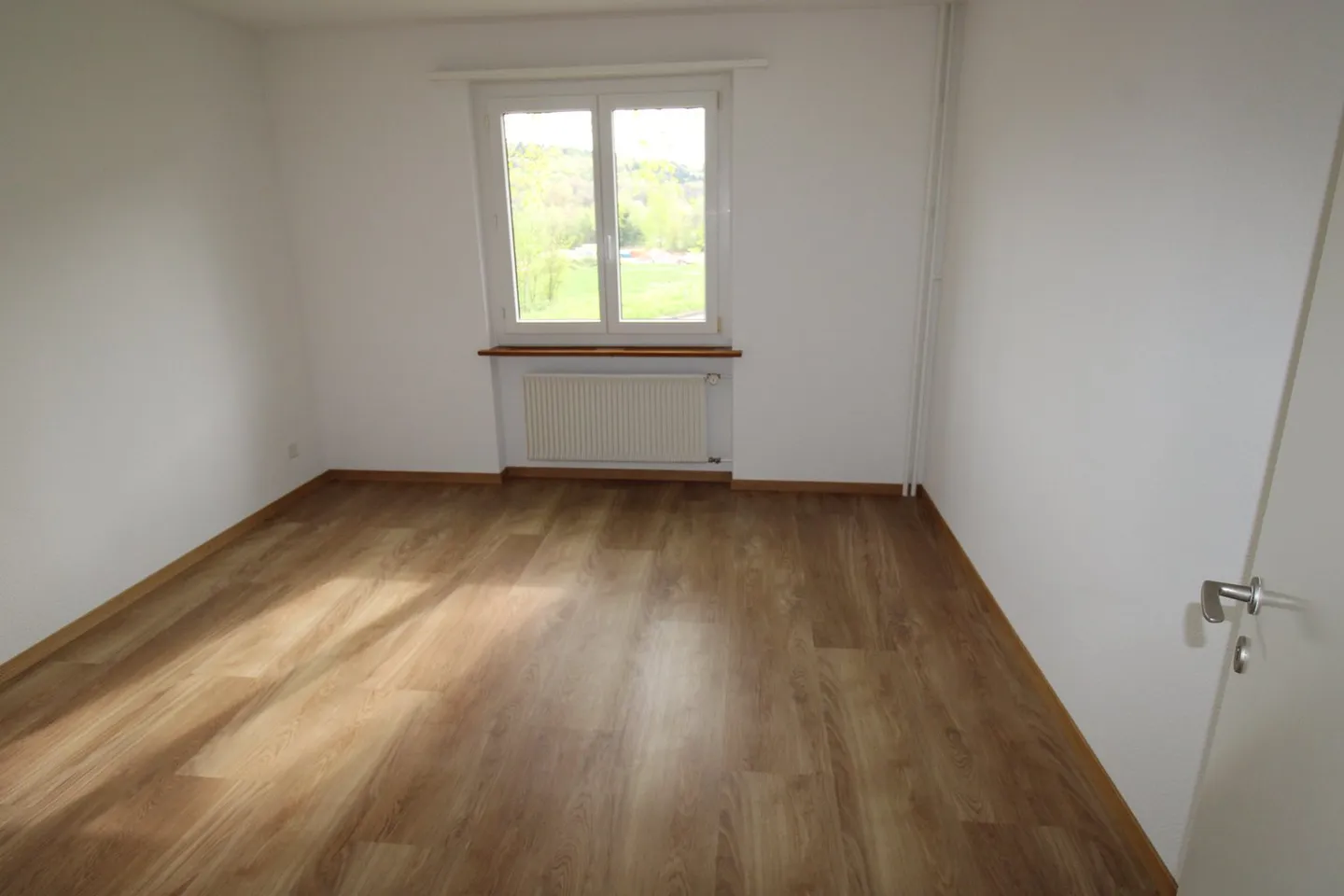 Charmante 3.5-Zimmer-Wohnung mit Balkon in Biel/Bienne - Foto 10 von 14