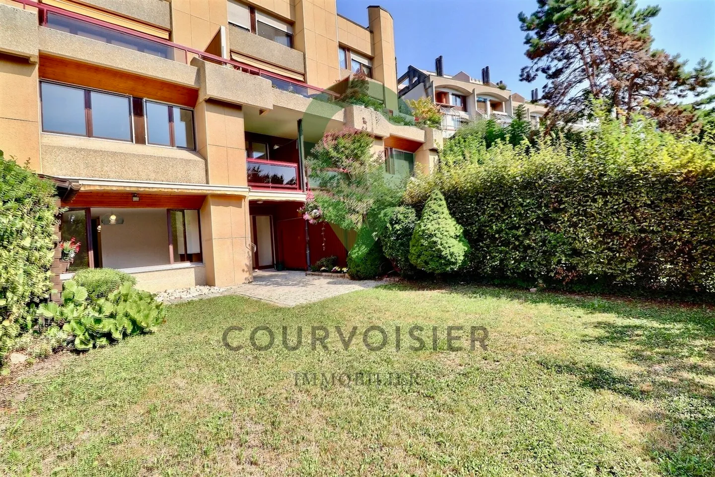 Duplex con 4,5 stanze e giardino - ambiente idilliaco e vicino a tutto - Foto 10 di 10