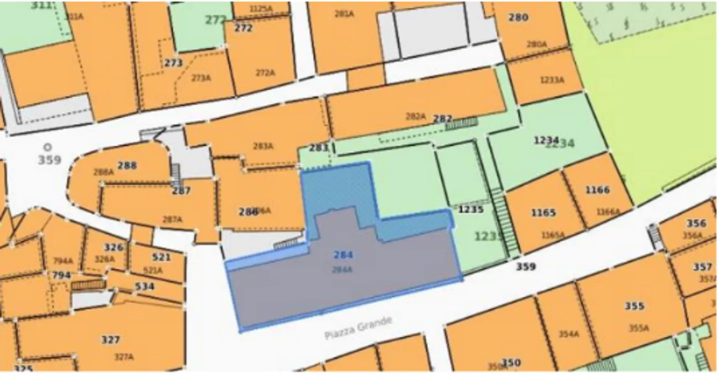 Il poliedrico 'Salone Piazza Grande' a Curio: Uno spazio pieno di possibilità - Foto 17 di 31
