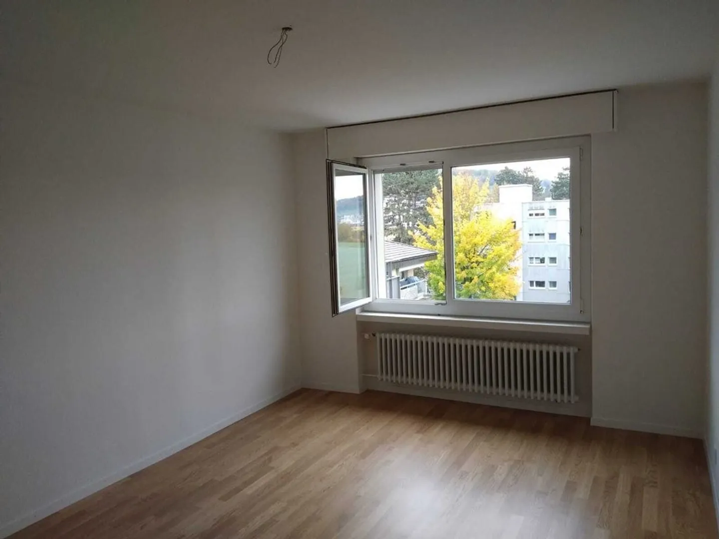 Helle und moderne 4.5 Zimmer-Wohnung zu vermieten - Foto 5 von 7