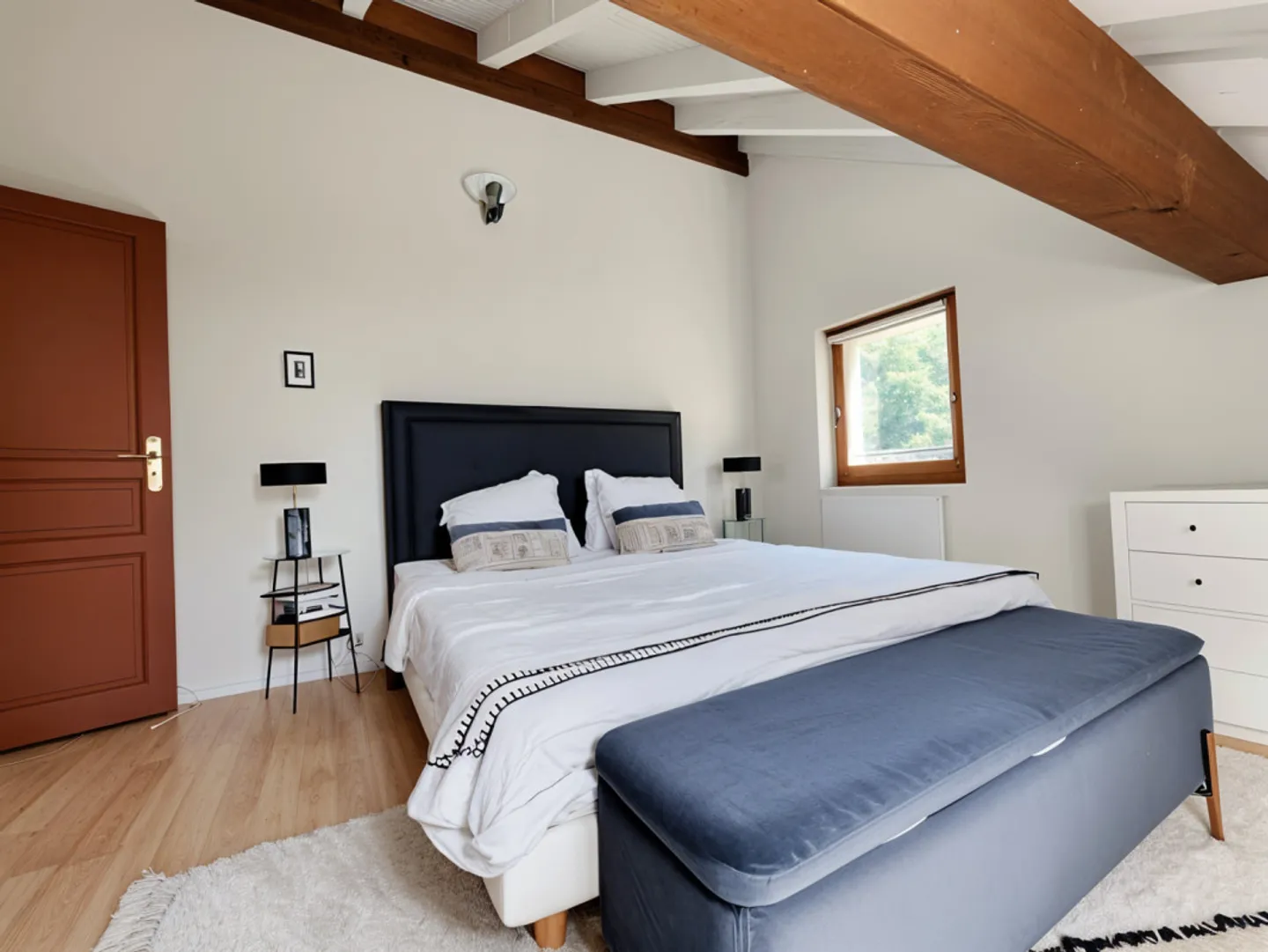 Authentic Duplex & Garden, Presinge - Photo 8 of 13