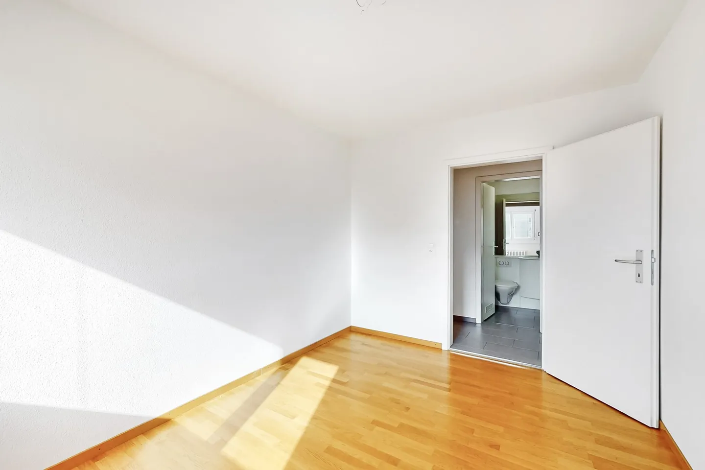 Appartamento in affitto - Foto 7 di 10