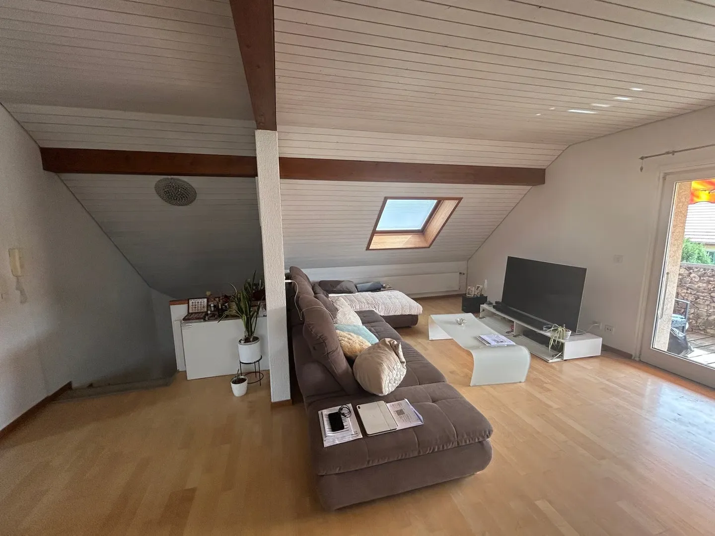 In 2-Familenhaus mit Garten- und Poolnutzung - Foto 14 di 17