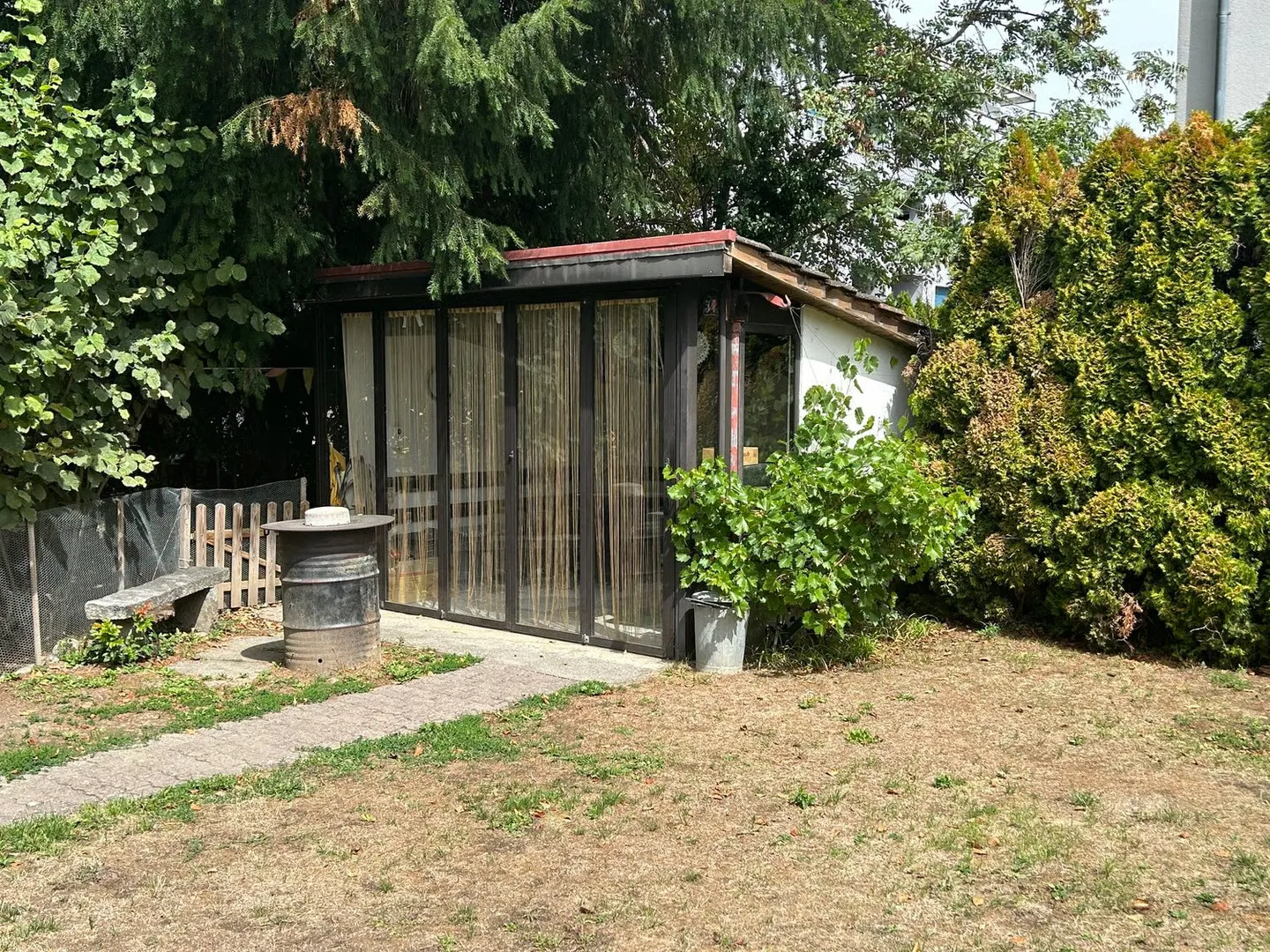 In 2-Familenhaus mit Garten- und Poolnutzung - Foto 16 di 17
