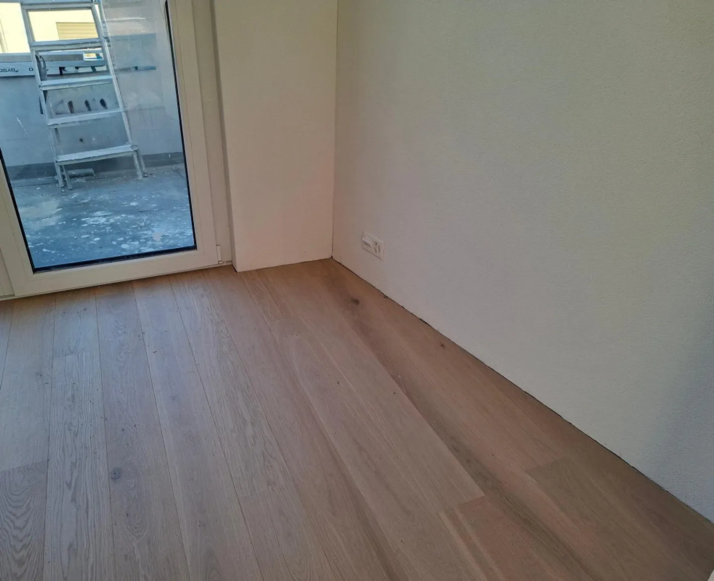 Elegante Attikawohnung mit Terrassen - Foto 4 von 7